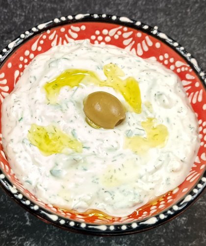 Tzatziki - tradycyjny grecki sos